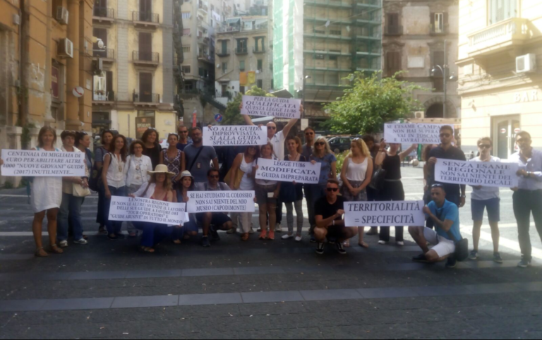 POMPEI SCAVI. LE GUIDE TURISTICHE CHIEDONO NORME PIÙ CHIARE PER TUTELARE LA CATEGORIA.