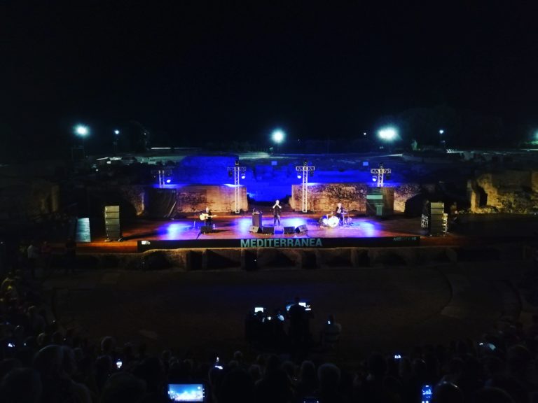 Enzo Avitabile: “la musica è un cerchio che non ha mai fine”. Da Sergio Bruni a Luciano De Crescenzo.