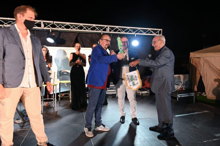 Quattro notti di mezza estate, il trofeo Venere Sinuessana va a Casagrande.