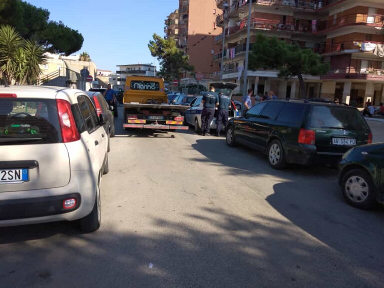 Mondragone-Polizia municipale e il sindaco Lavanga:Blitz ai Palazzi Cirio