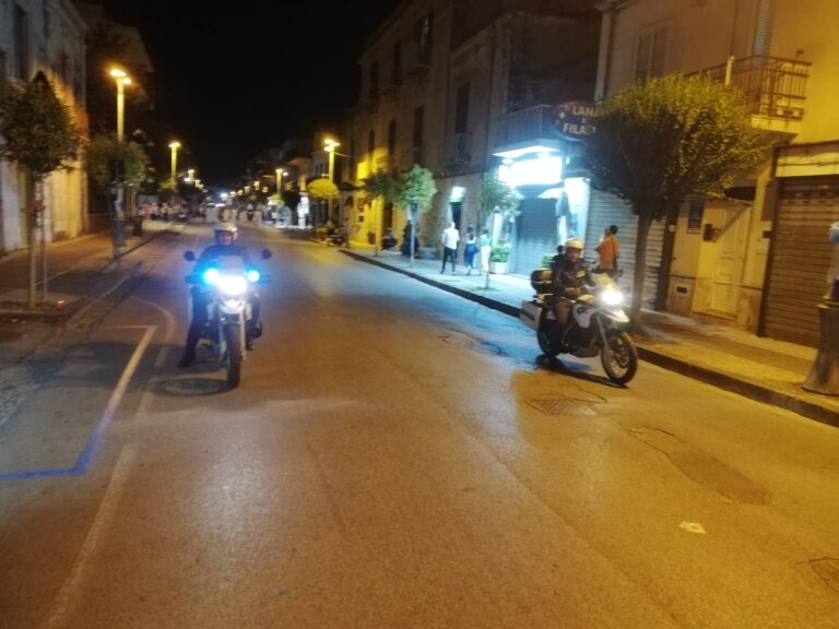 Mondragone- Movida e controlli a tappeto sul lungomare fino a tarda notte