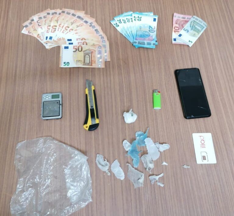 PERCETTORE DI REDDITO DI CITTADINANZA ARRESTATO DAI CARABINIERI PER DETENZIONE AI FINI DI SPACCIO DI COCAINA