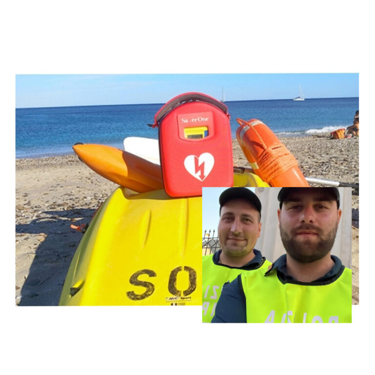 Mondragone- Spavento in spiaggia, elogi agli agenti e all’infermiere che salvano un bagnante