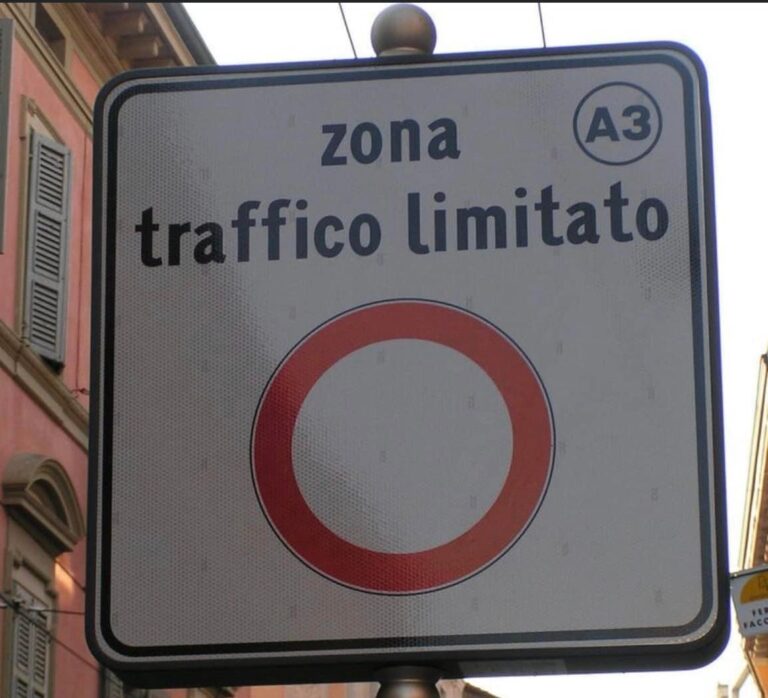 MONDRAGONE- SBARCO MARIA SS ASSUNTA: ZTL ANTICIPATA ORE 19