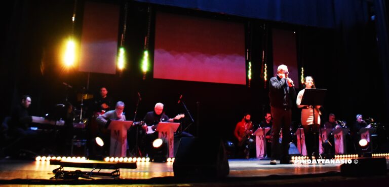 Gino Rivieccio torna al teatro Augusteo di Napoli con il suo nuovo spettacolo“Rimettetevi comodi” diretto da Enzo Liguori.