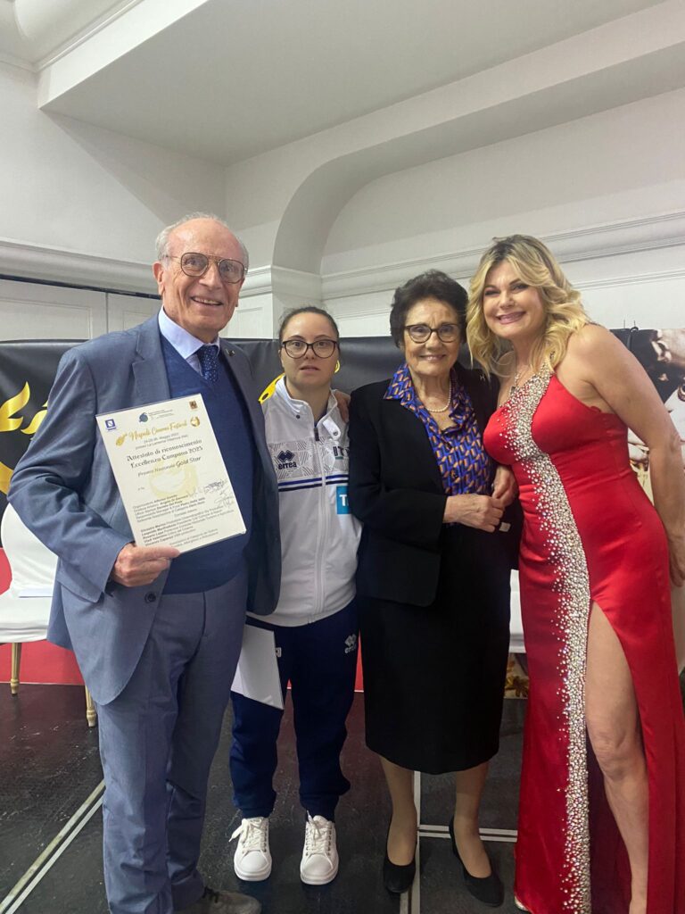 Al Cinema Festival di Napoli premiato il Cav.  Vincenzo Buffardi Presidente della OdV Riviera Domitia