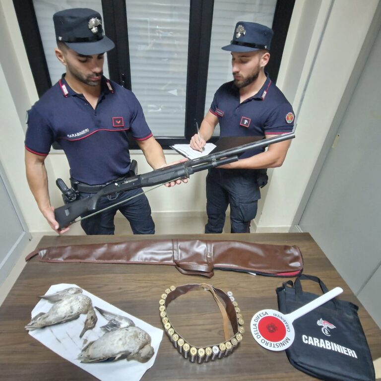 VILLA LITERNO (CE): I CARABINIERI FORESTALE DEL NUCLEO DI CASTEL VOLTURNO (CE) SORPRENDONO BRACCONIERE NELLA RISERVA NATURALE REGIONALE “SOGLITELLE”